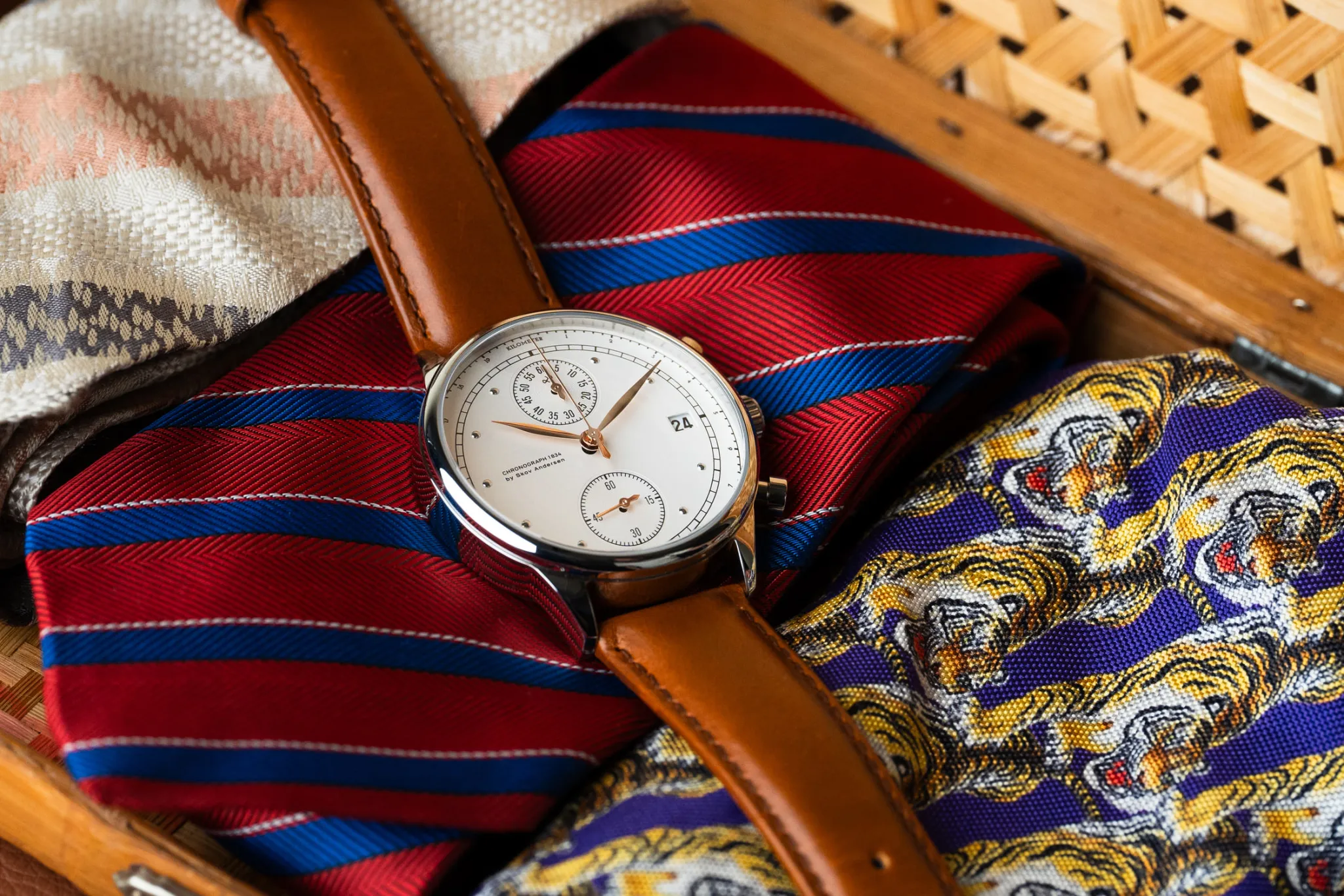 1834 Chronograph. Steel / White