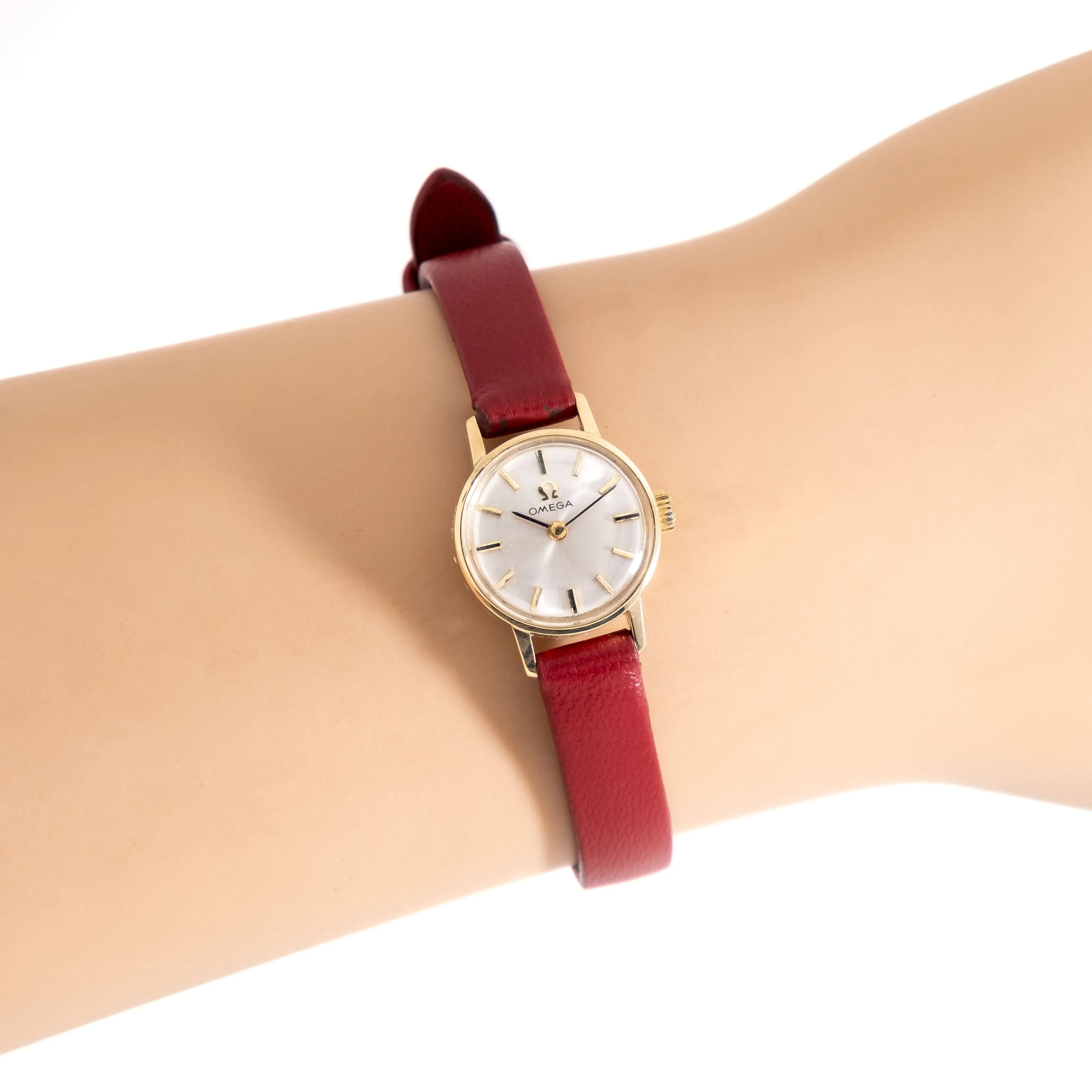 1966 Vintage Ladies Omega Ref. 511.181 Solid 14k Yellow Gold Watch (# 15260)