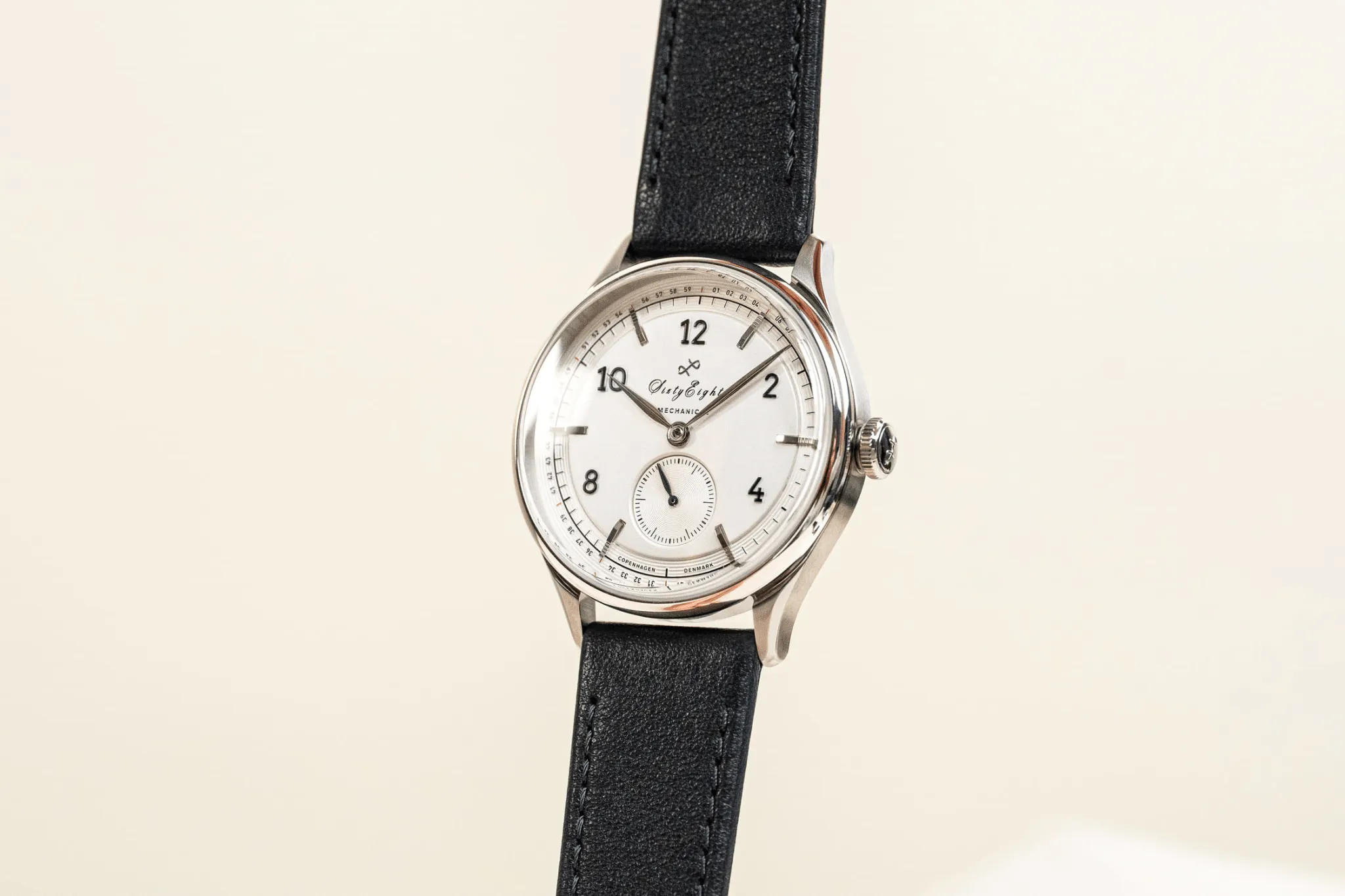 1968 Mechanical, Steel / White