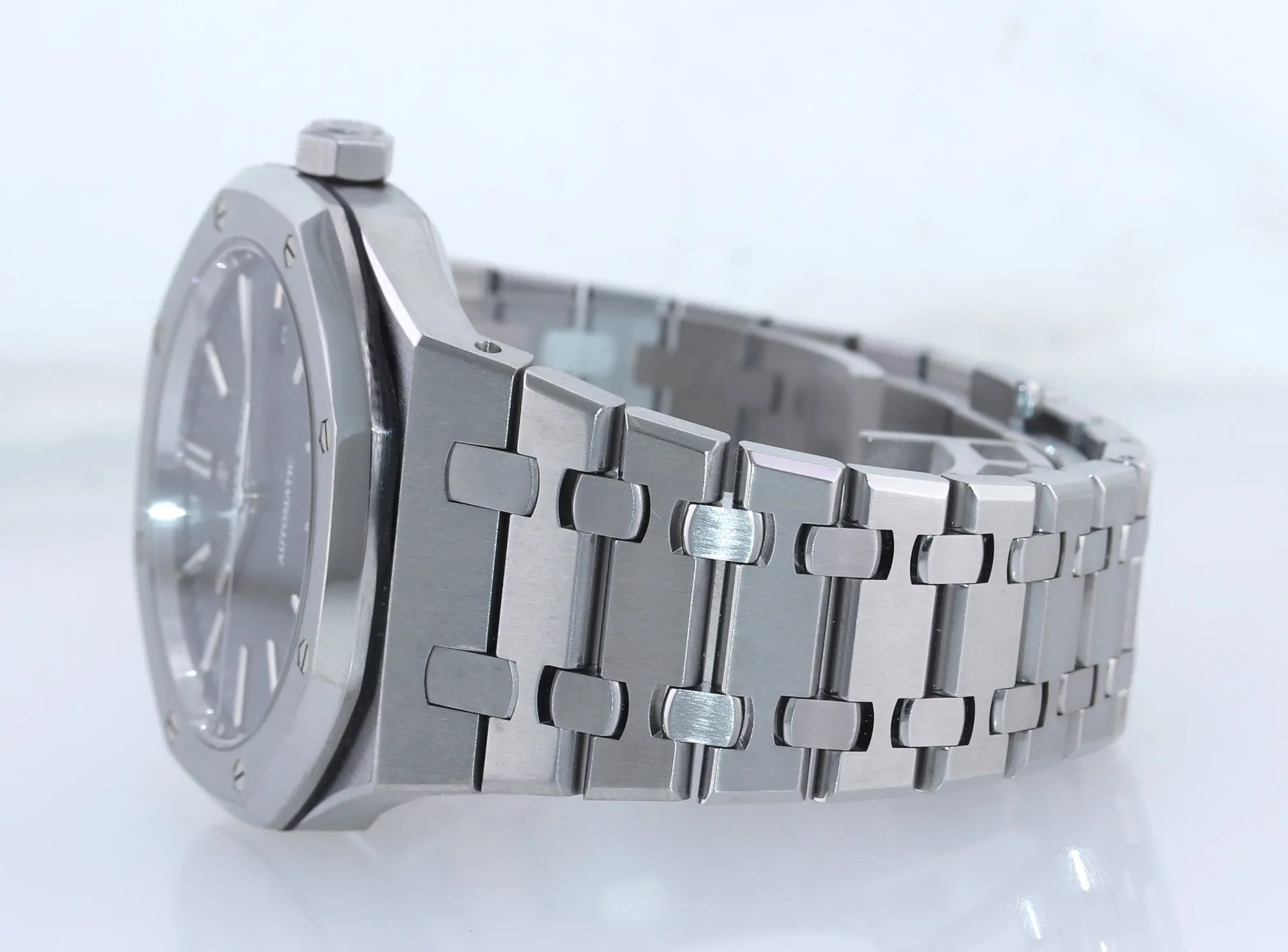 2014 MINT Audemars Piguet Royal Oak 41mm Black Dial Steel 15400ST Watch Box