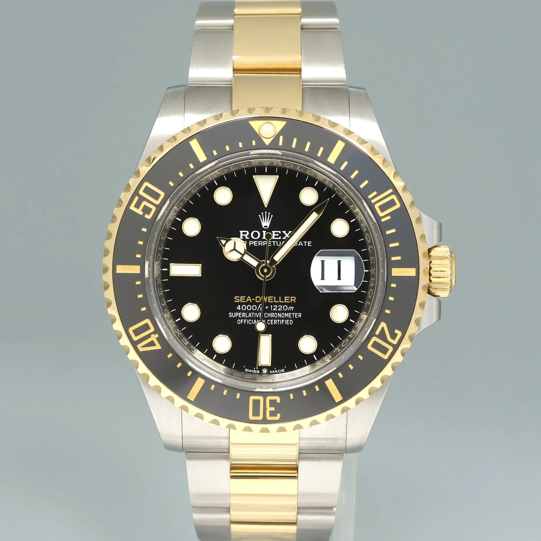 2022 MINT Rolex Sea-Dweller 43mm Two-Tone Yellow Gold 126603 Steel Black Watch Box