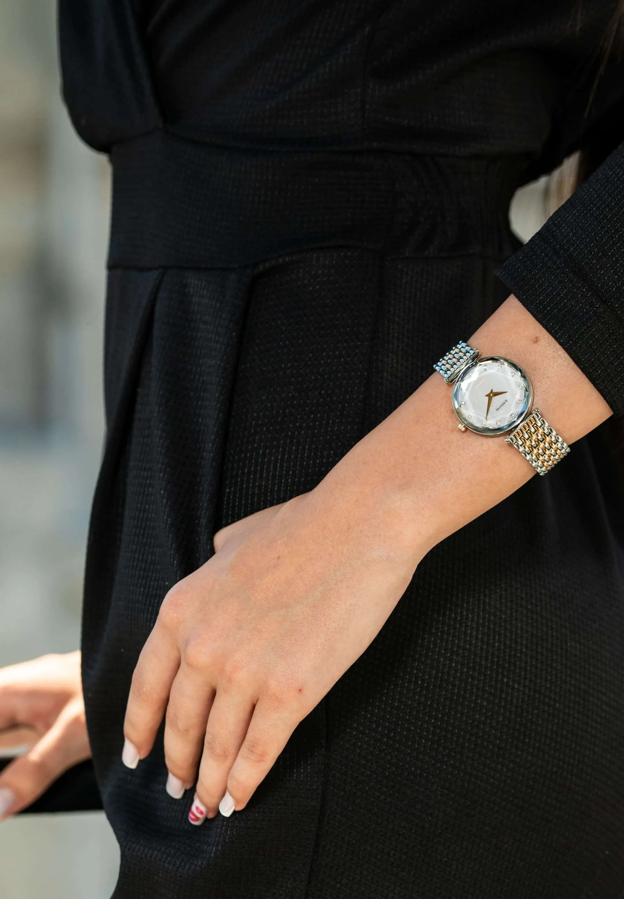 Facet Brilliant Swiss Womens Watch J5.783.M