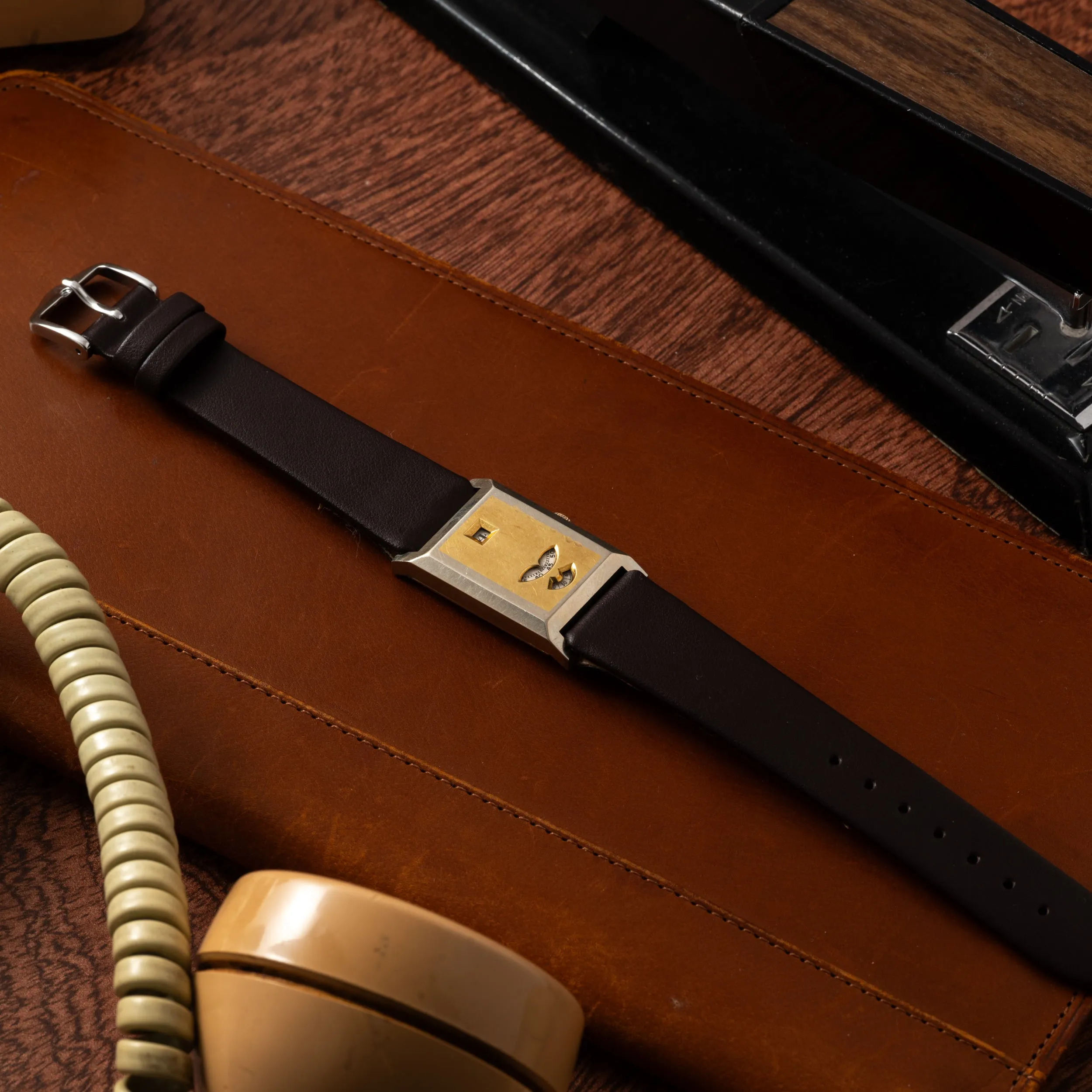 Glycine 'Jump Hour' 18k Two-Tone